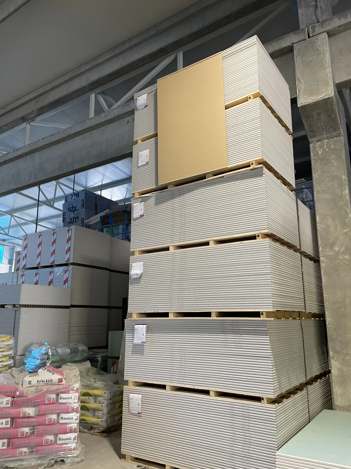Izolacioni materijali u APIS skladištu