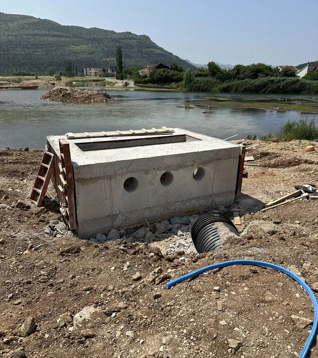 Betonska komora na terenu